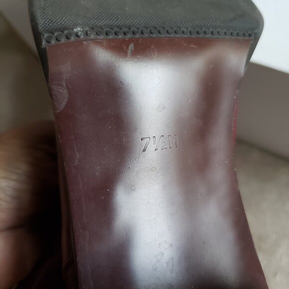 EUC - Artura Chiang Red Wine Ankle Boots (7.5 M) - Picture 8 of 10